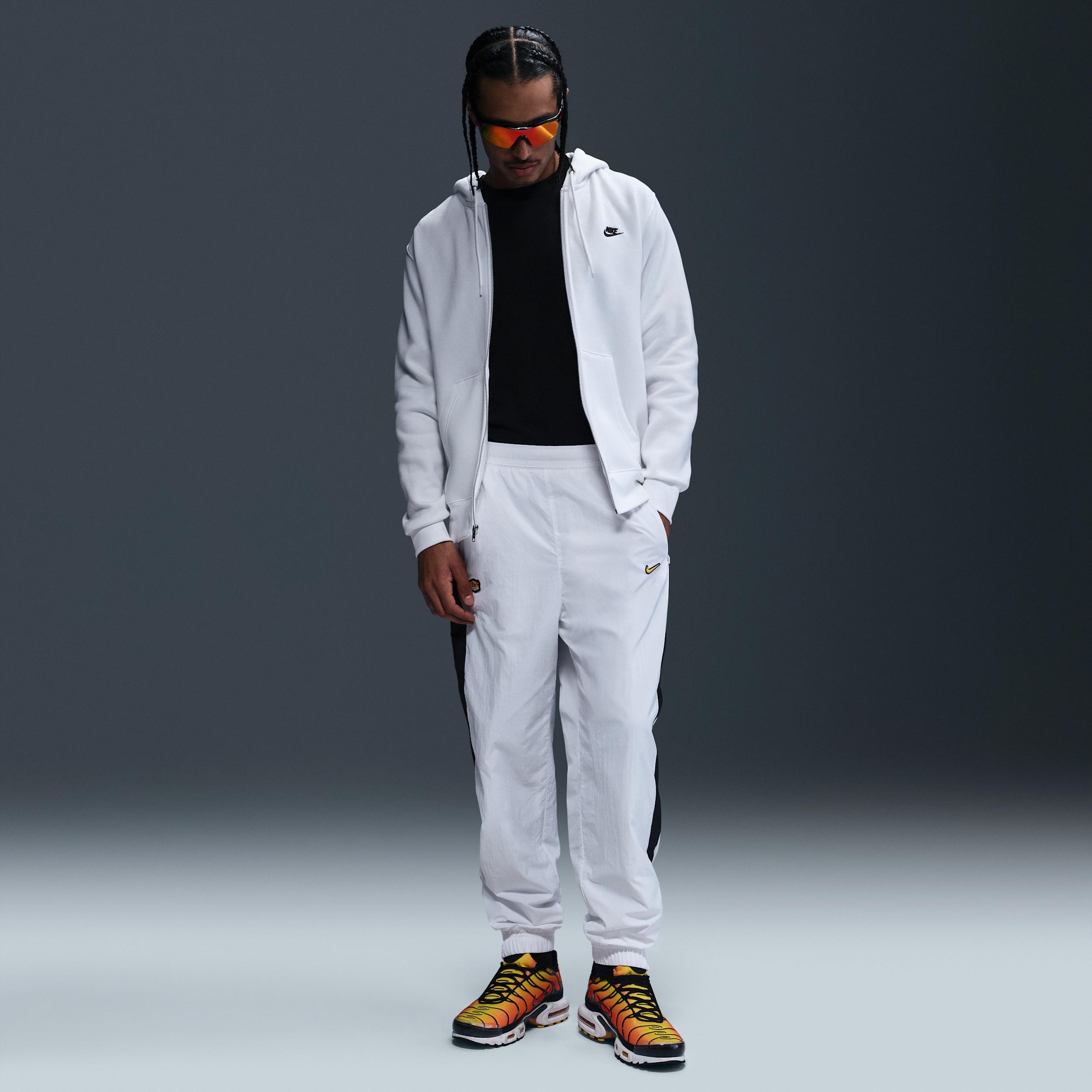 Nike Men's Club Full-Zip Fleece Hoodie Product Image