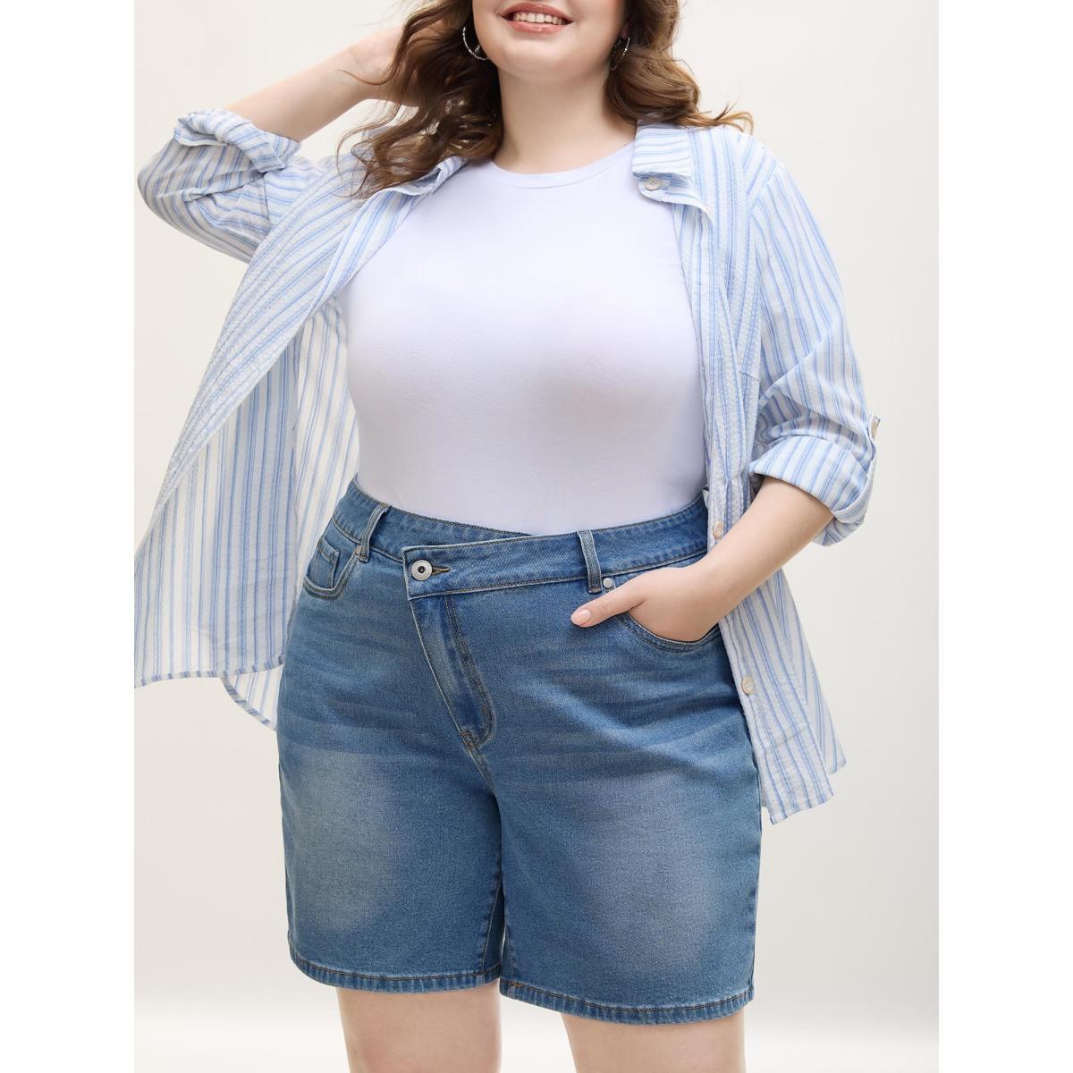 Plus Size Overlap Whiskered Wash Straight Denim Shorts Women Denimblue No stretch Everyday Slanted pocket Casual Denim Shorts BloomChic 20/2X Product Image
