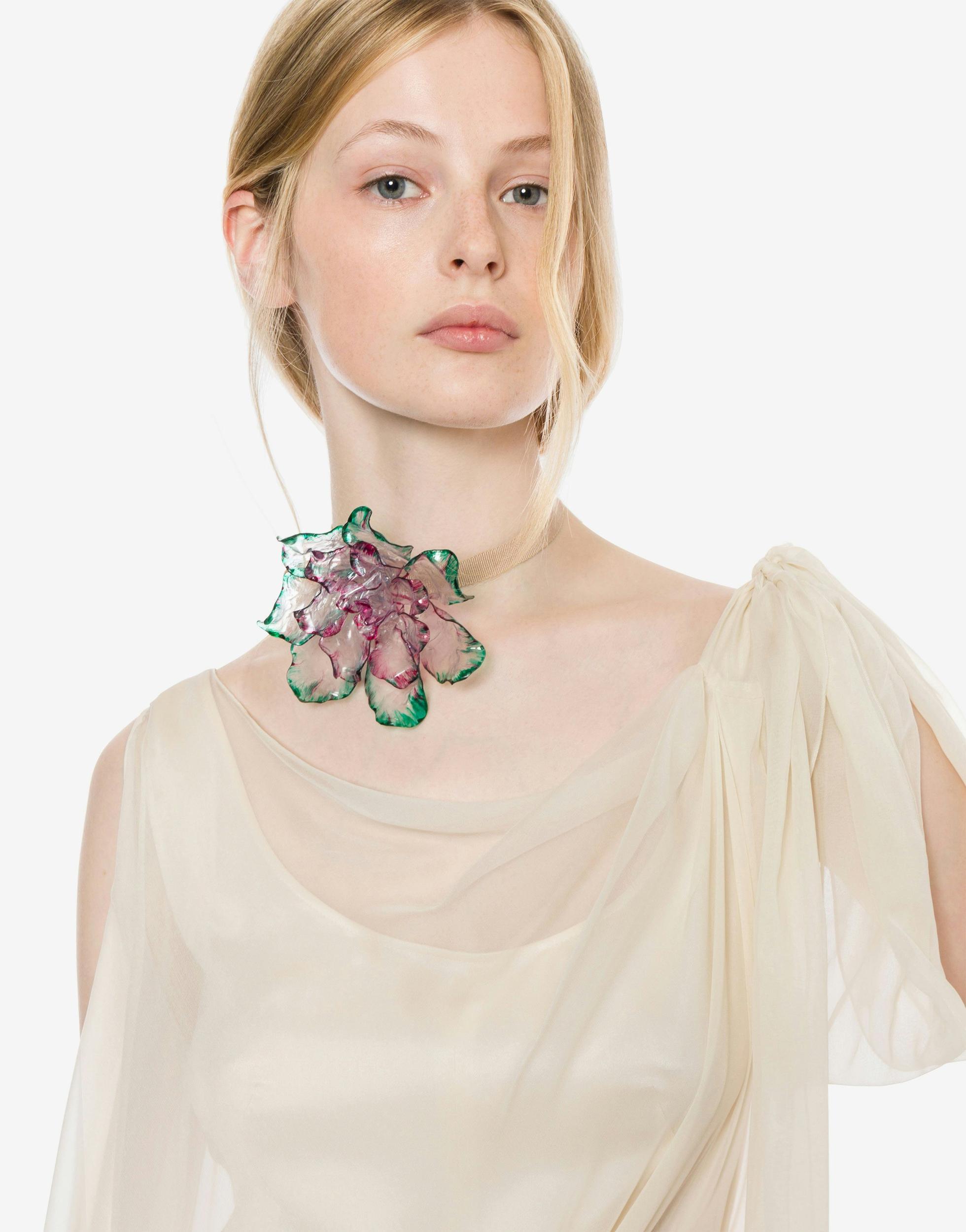 Bijoux choker with flower Product Image