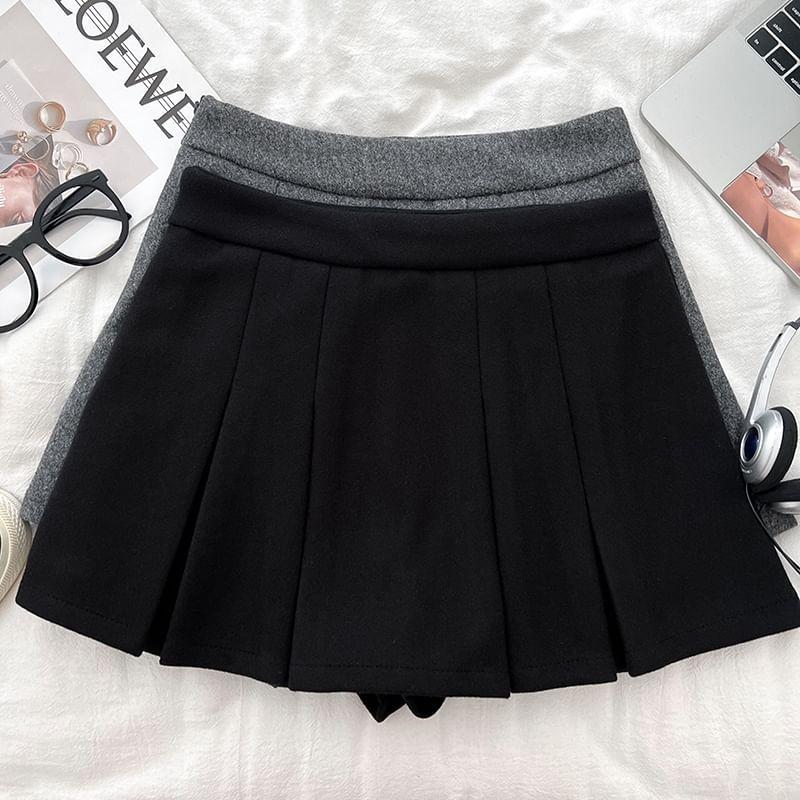 High Waist Plain Mini Pleated Skirt Product Image