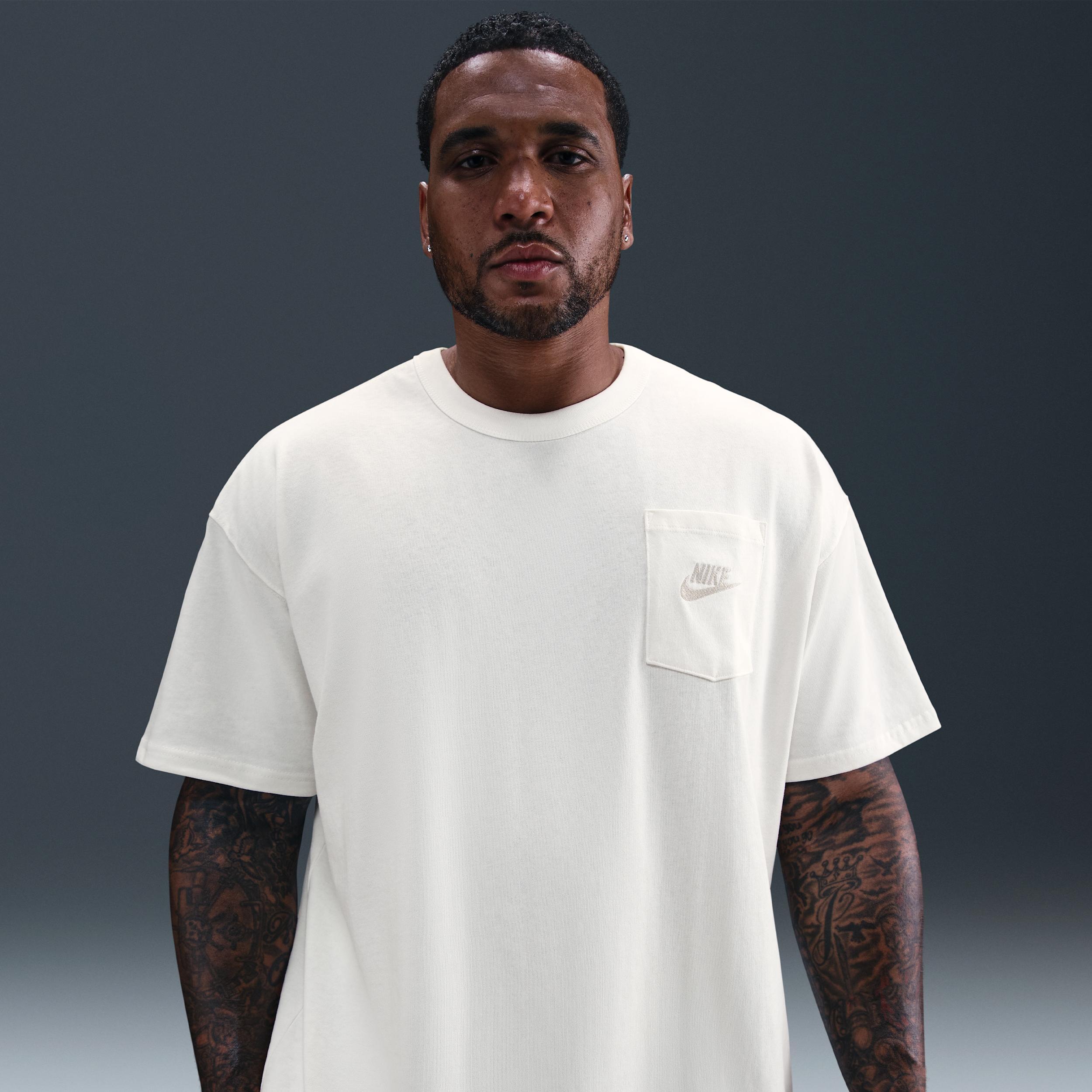 Men's Nike Sportswear Premium Essentials T-shirt Product Image