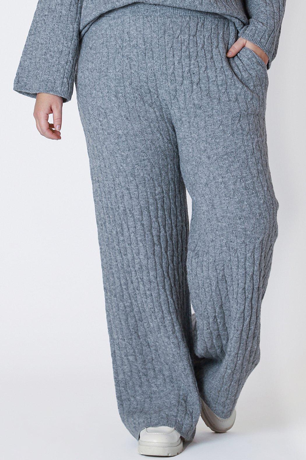 Cable Knit Set Product Image