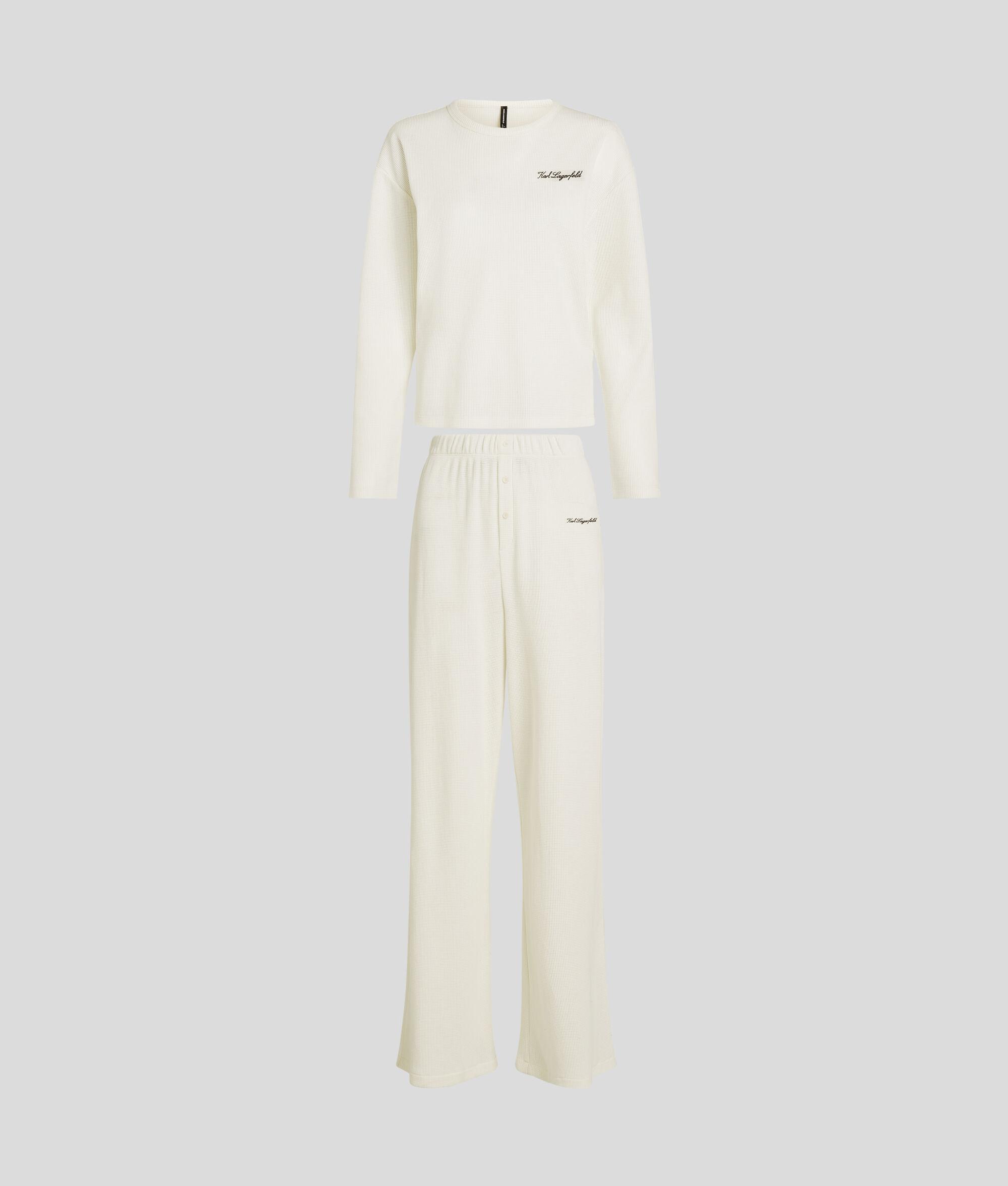 HOTEL KARL PAJAMA SET Product Image