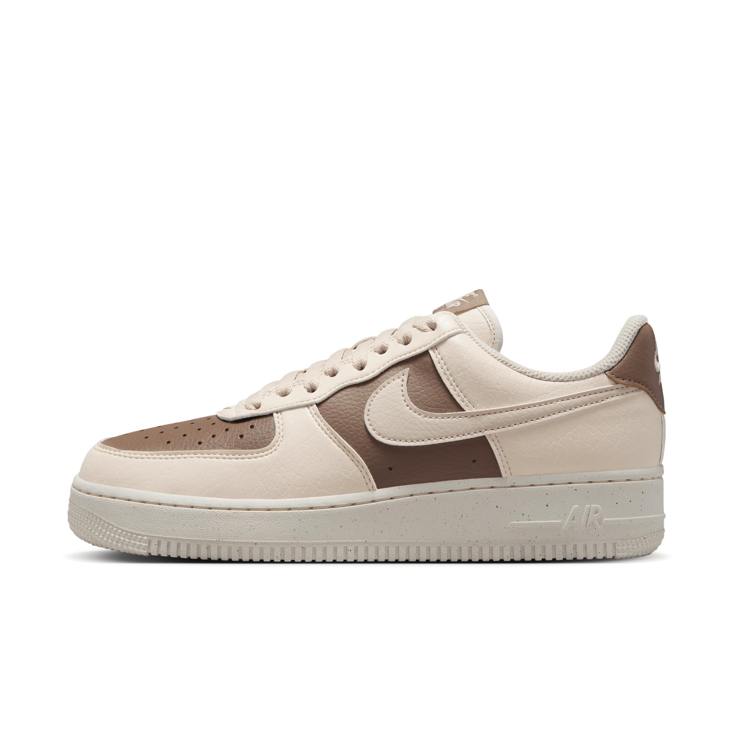 Nike Women's Air Force 1 '07 Shoes Product Image