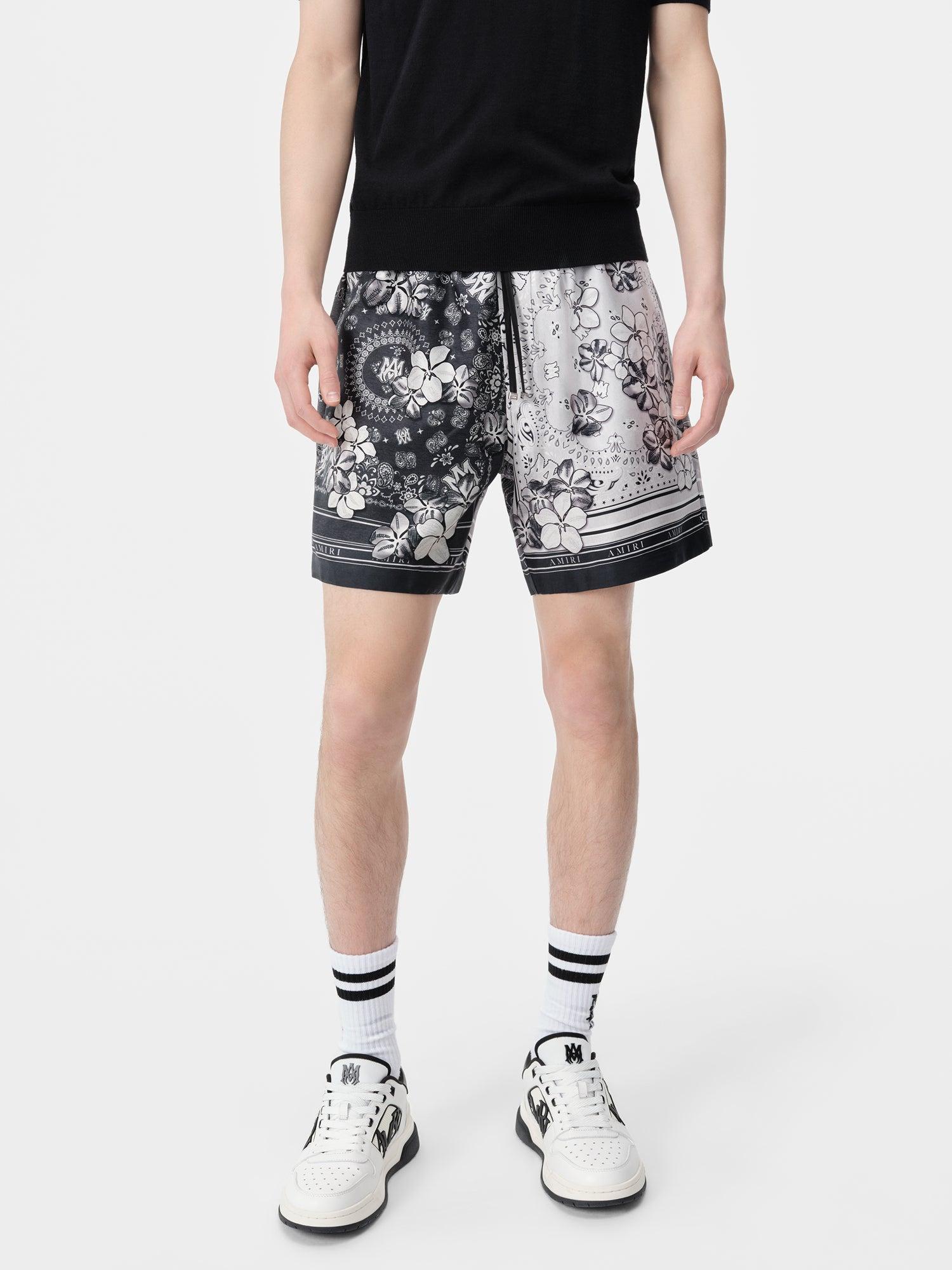 BANDANA FLORAL SHORT - Black Male Product Image