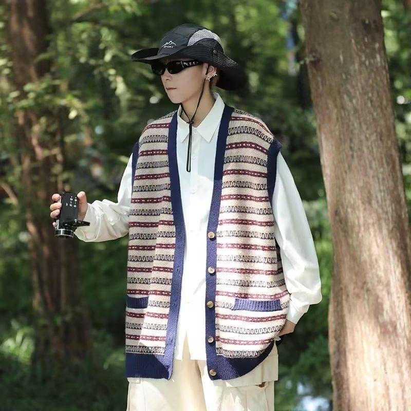 V-Neck Patterned Contrast Trim Button-Up Sweater Vest Product Image