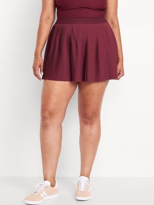 Extra High-Waisted StretchTech Micro-Pleated Skort Product Image