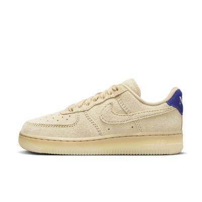 Nike Womens Air Force 1 07 LX Shoes Product Image