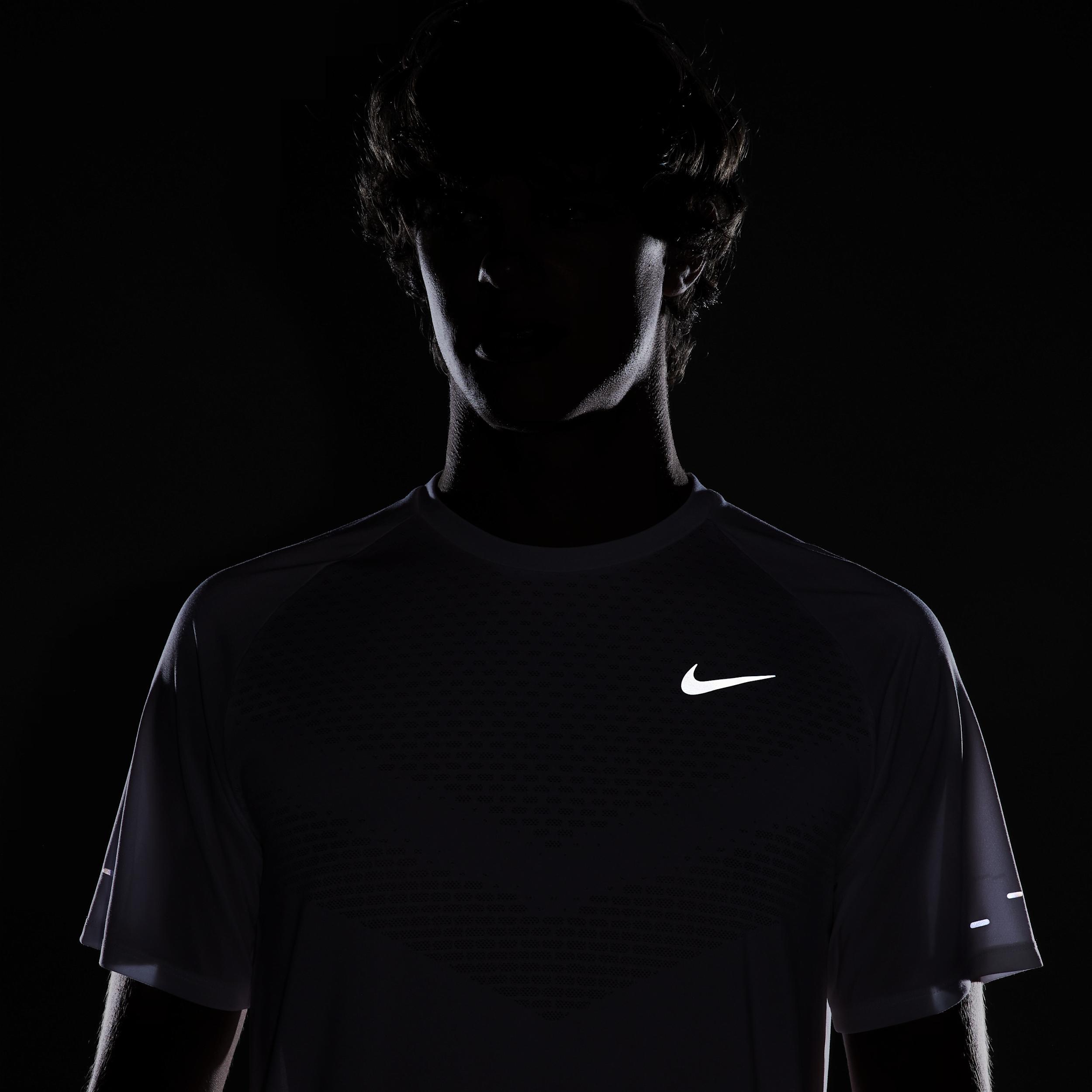 Nike Men's Stride Dri-FIT ADV Short-Sleeve Running Top Product Image