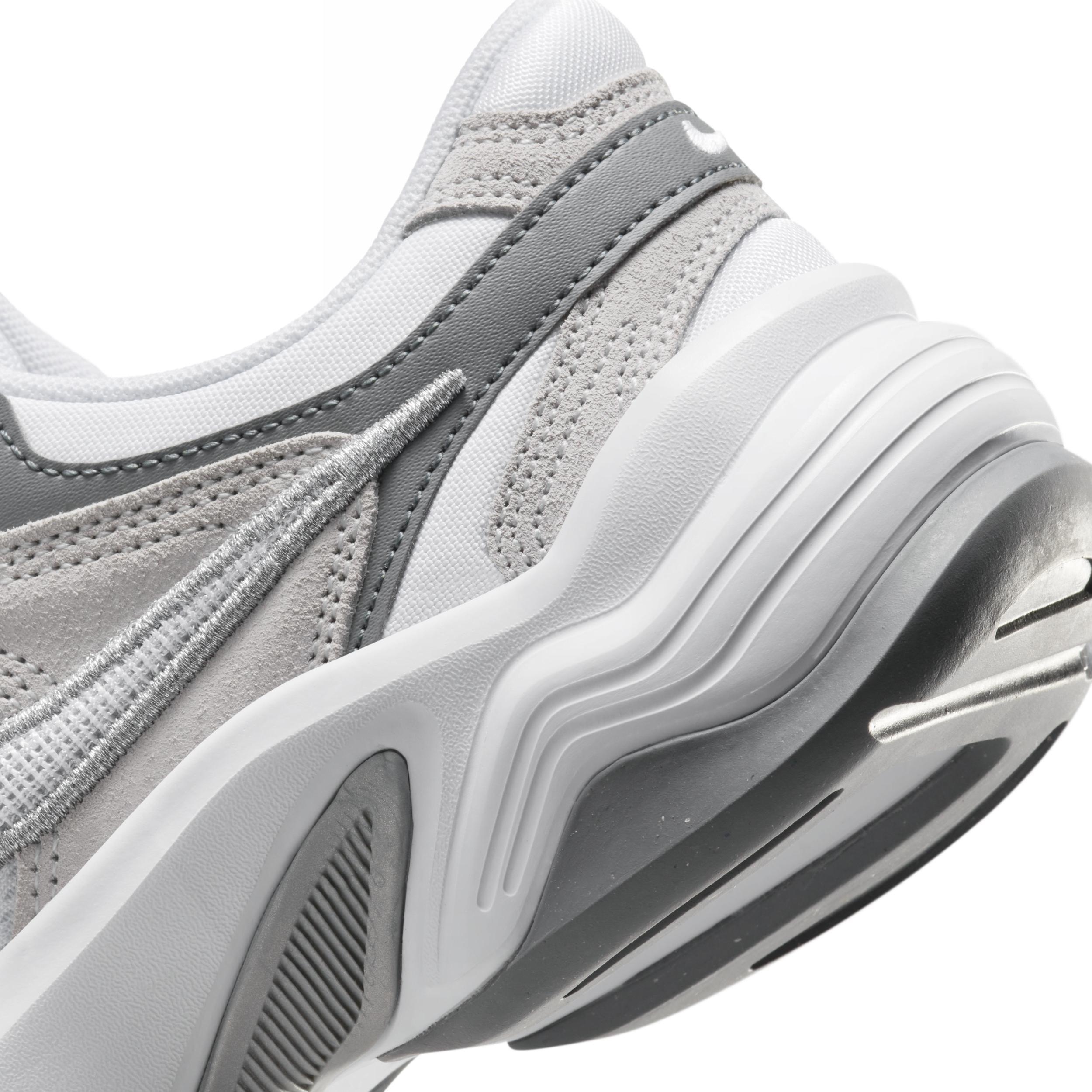 Nike Women's AL8 Shoes Product Image