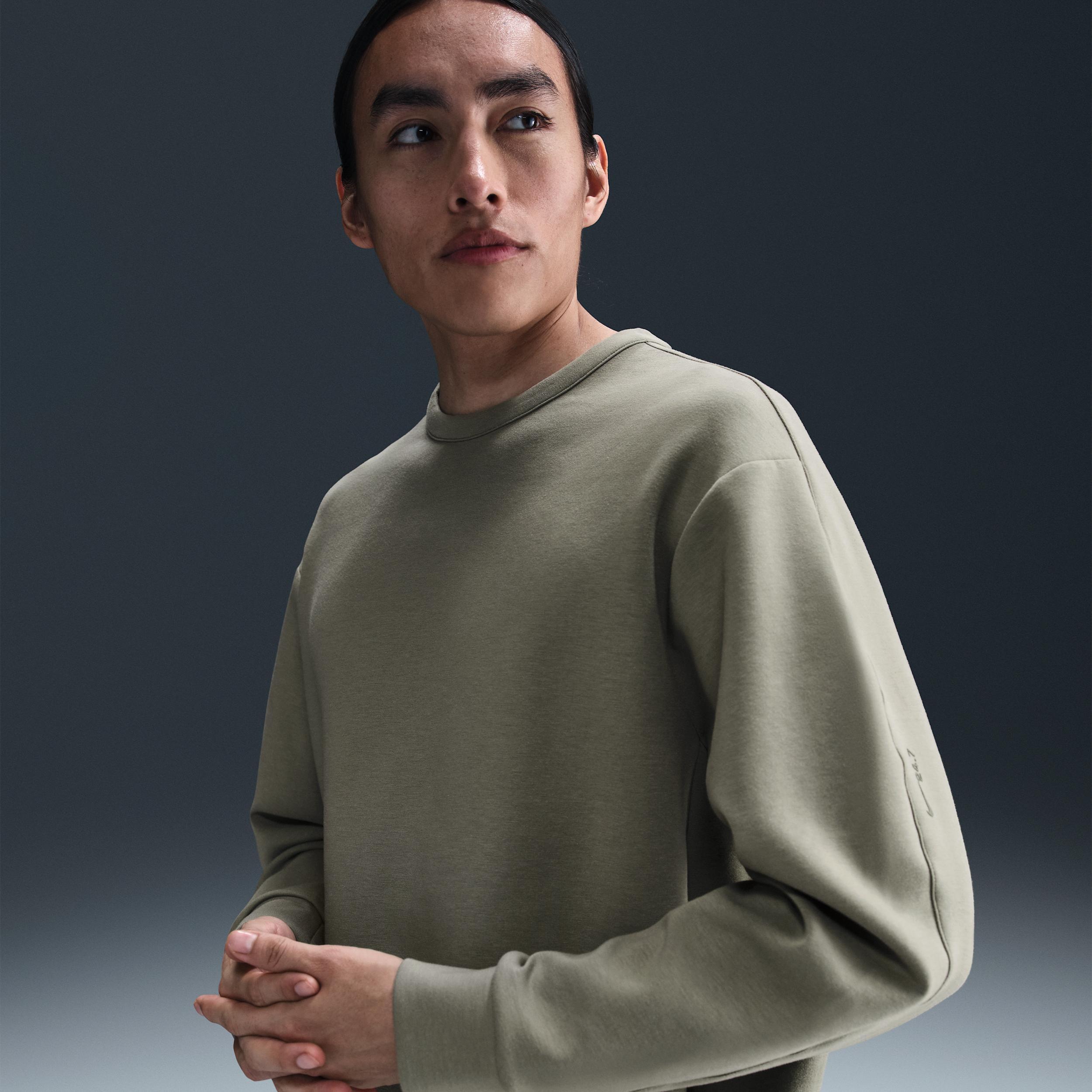 Nike Men's 24.7 ImpossiblySoft Dri-FIT Crew Product Image