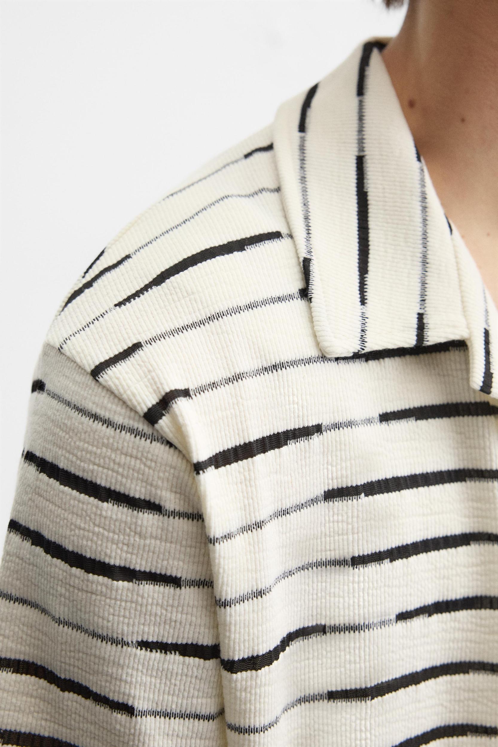 STRIPED JACQUARD SHIRT Product Image