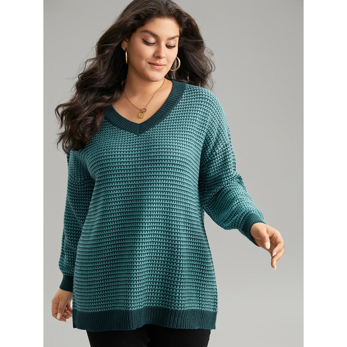 Plus Size Solid Plisse V Neck Split Side Pullover Emerald Women Casual Loose Long Sleeve V-neck Dailywear Pullovers BloomChic 12/L Product Image