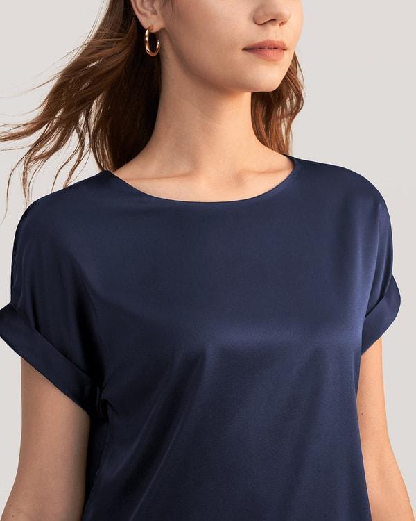 Short Sleeves Round Neck Silk Tee Product Image