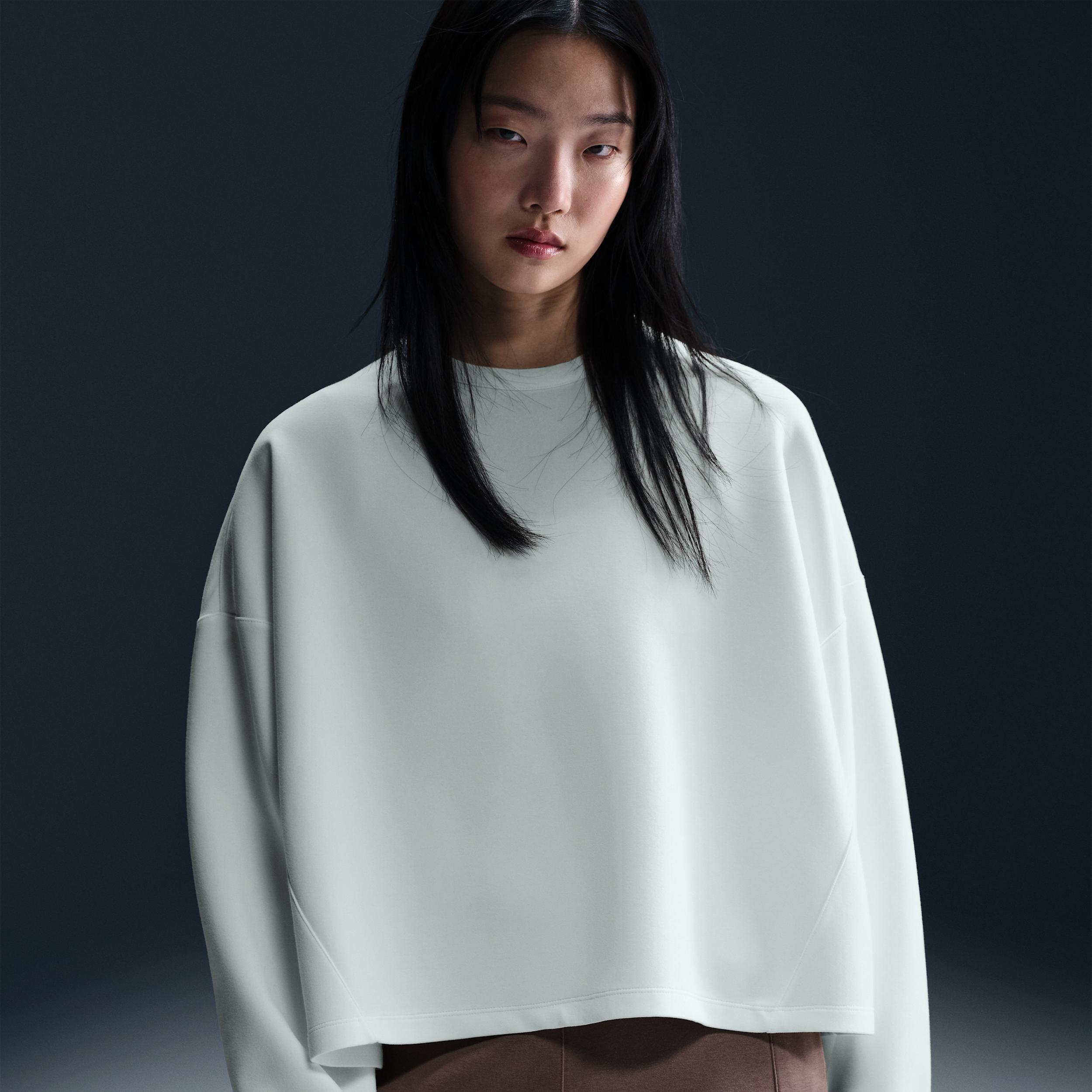Nike Womens 24.7 ImpossiblySoft Dri-FIT Oversized Crew-Neck Top Product Image