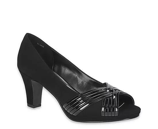 Easy Street Womens Lavish Pump Product Image