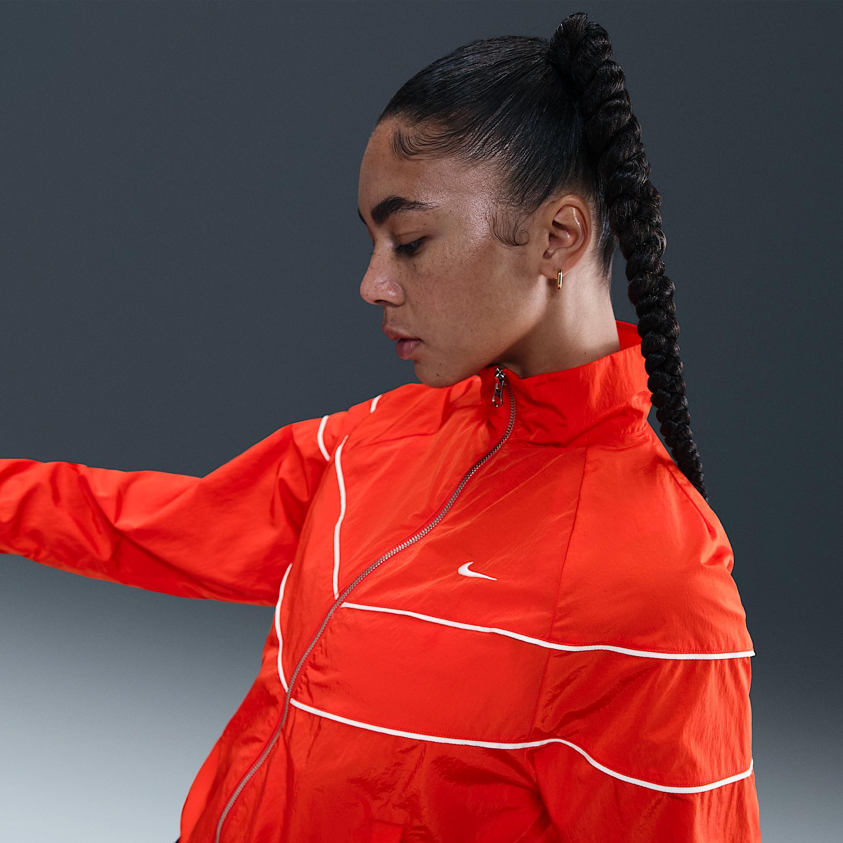 Nike Windrunner Women's Loose UV Woven Full-Zip Jacket Product Image