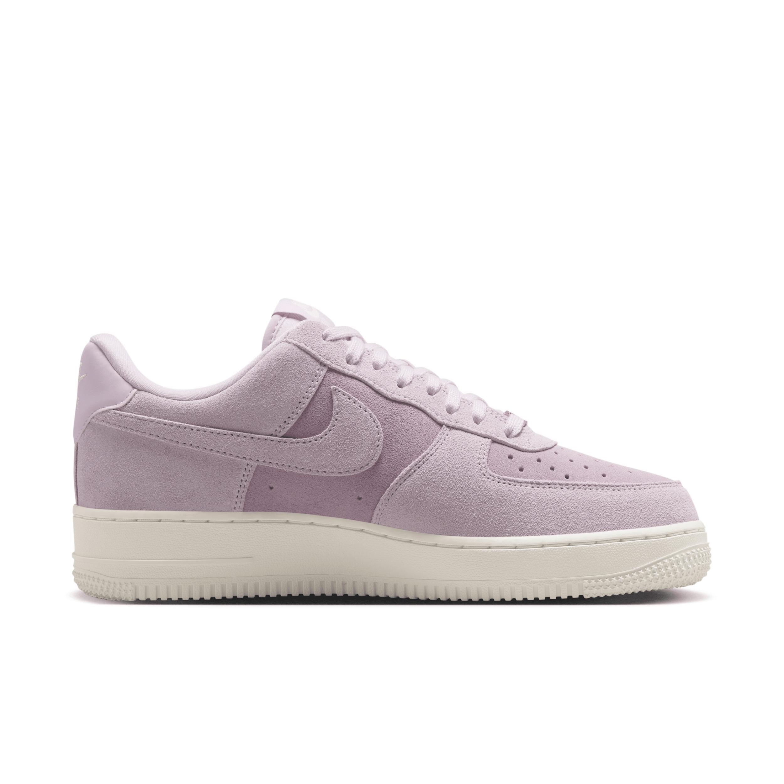 Nike Women's Air Force 1 '07 Shoes Product Image