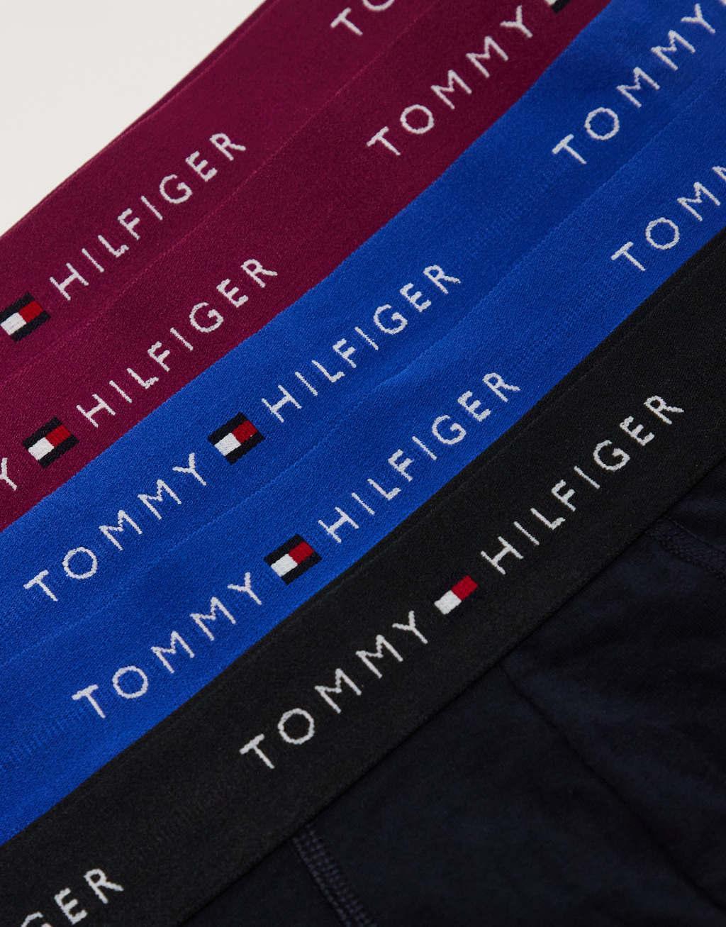 Tommy Hilfiger Signature Essential 5 pack briefs with colored waistband in black Product Image