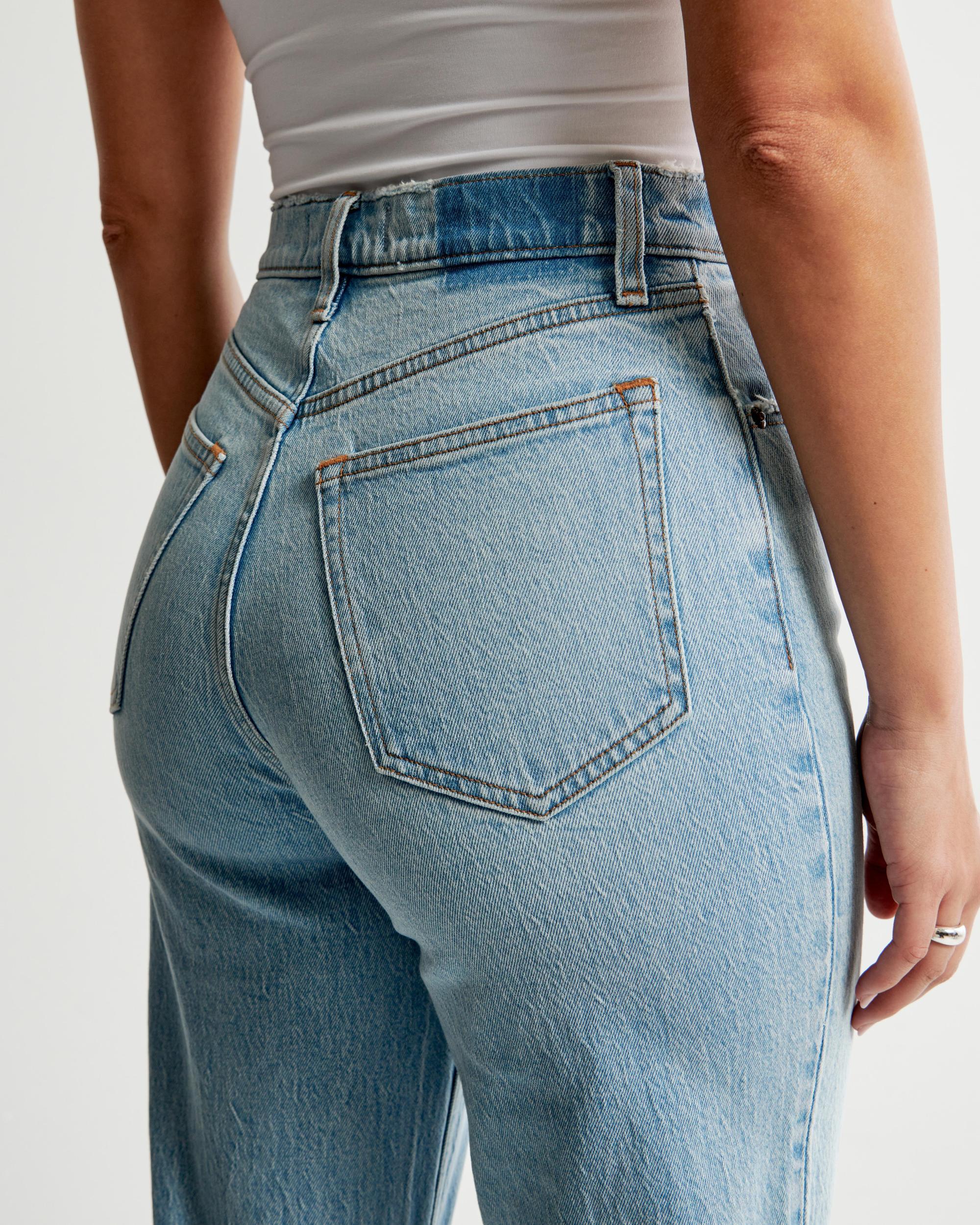 Curve Love Ultra High Rise 90s Straight Jean Product Image