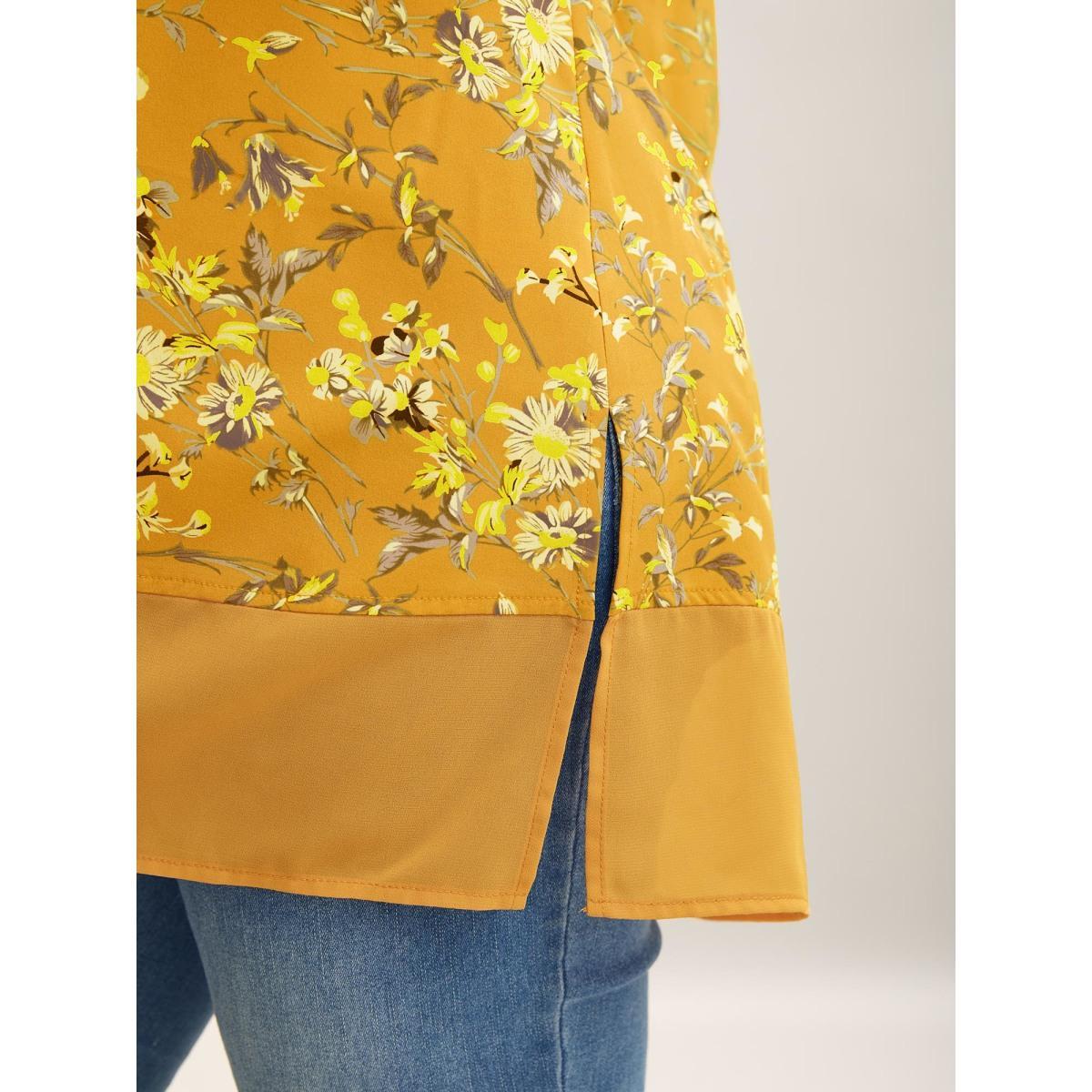 Plus Size Mustardyellow Garden Print Spliced V-Neck Blouse Women Elegant Short sleeve V-neck Everyday Blouses BloomChic 28/5X Product Image
