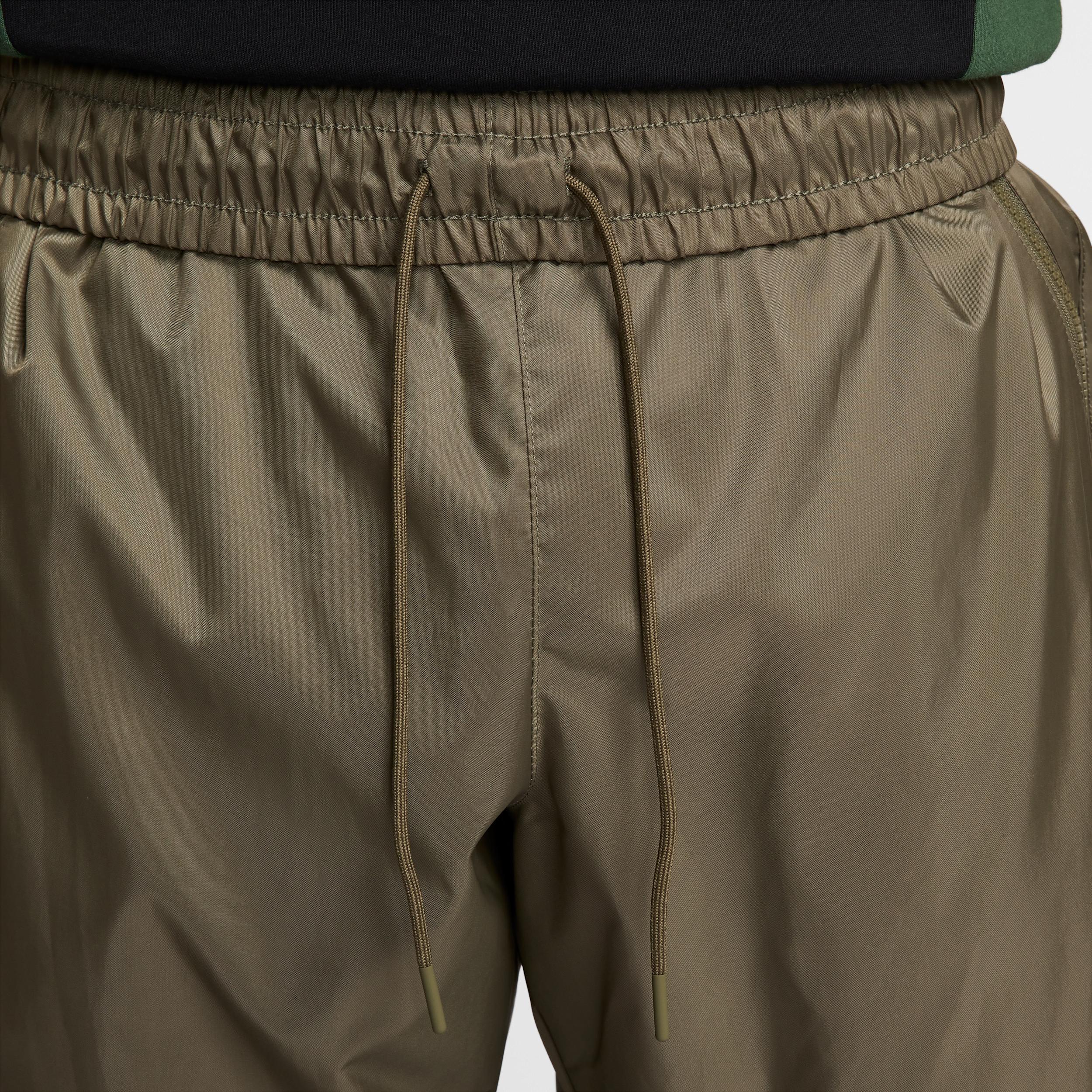 Nike Men's Windrunner Woven Lined Pants Product Image