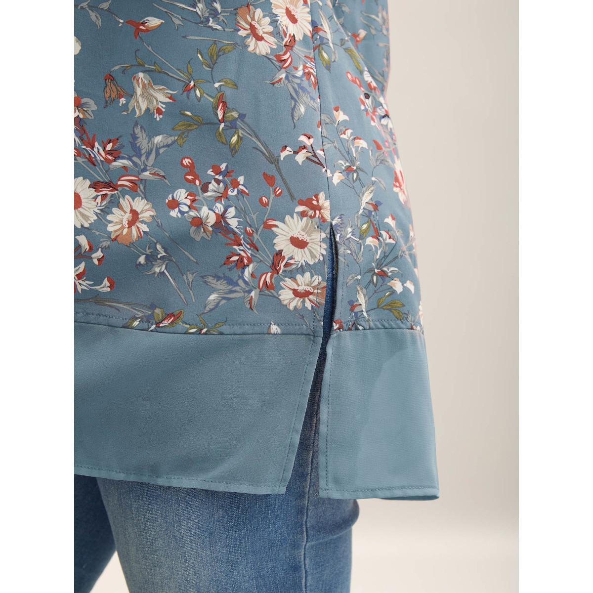 Plus Size LightBlue Garden Print Spliced V-Neck Blouse Women Elegant Short sleeve V-neck Everyday Blouses BloomChic 26/4X Product Image