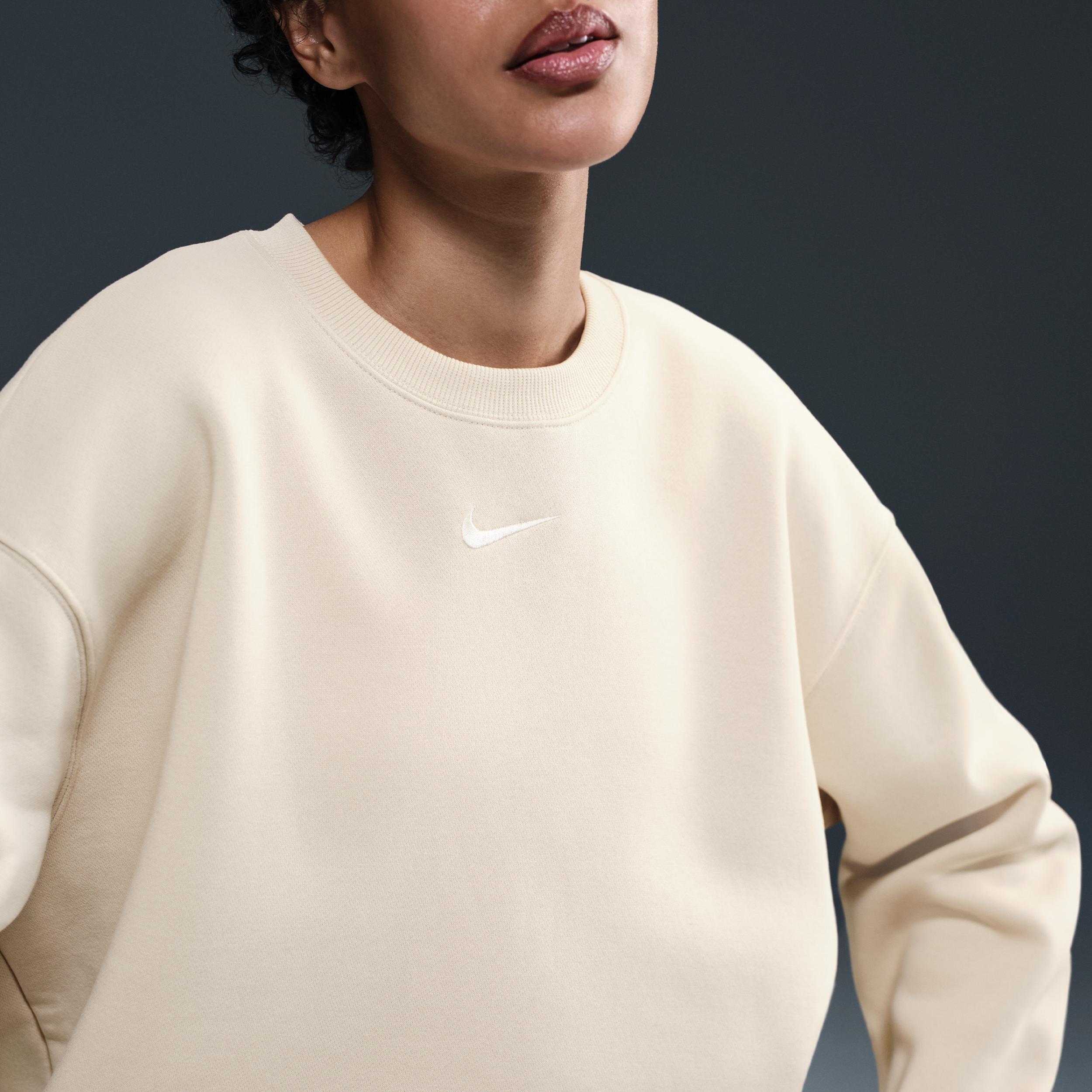 Women's Nike Sportswear Phoenix Fleece Oversized Crew-Neck Sweatshirt Product Image