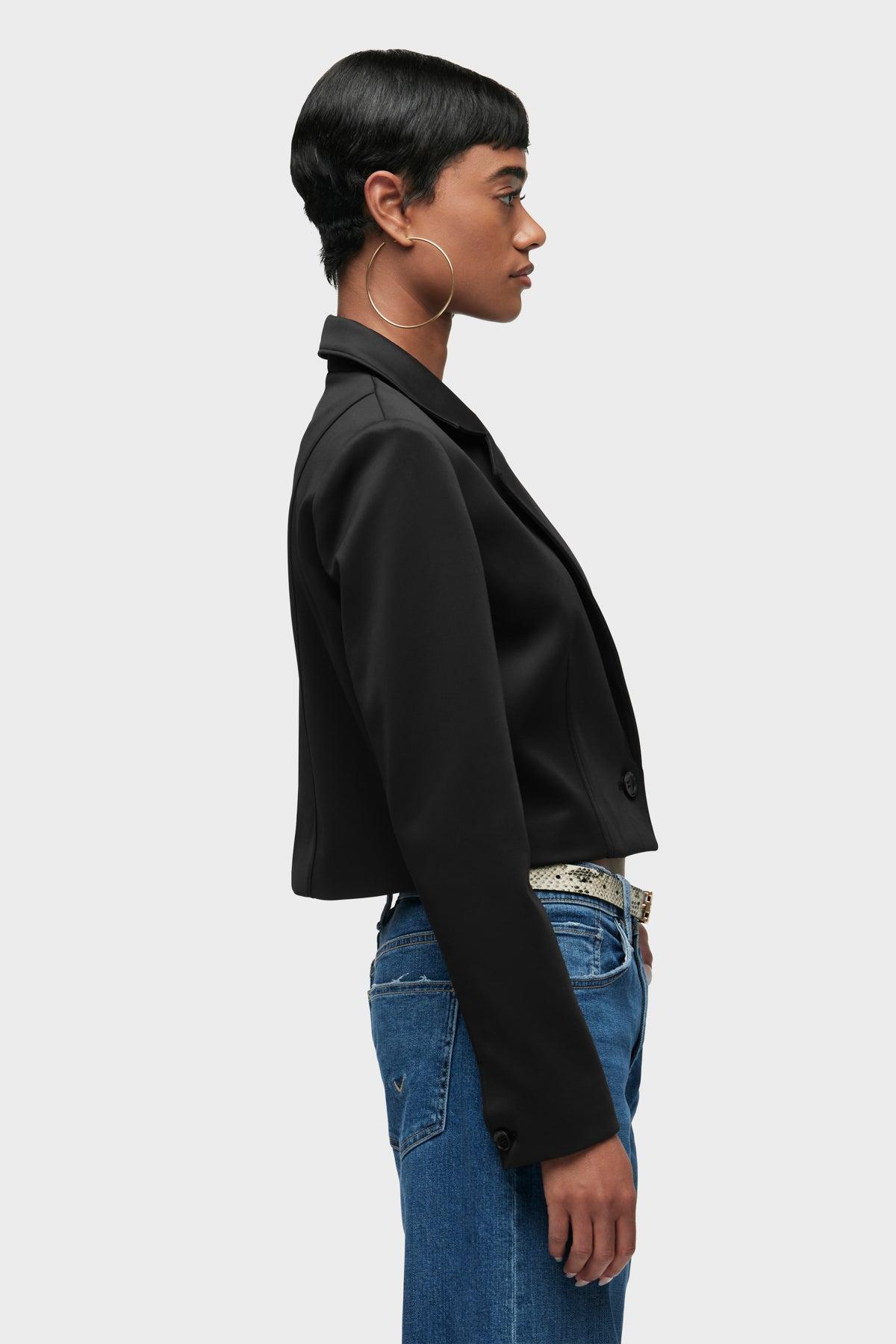 Cropped Blazer Female Product Image