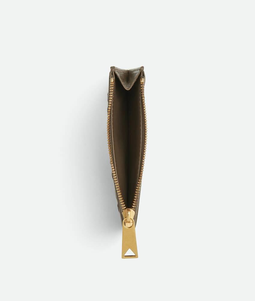 Women's Intrecciato Zipped Card Case in Pinecone Product Image