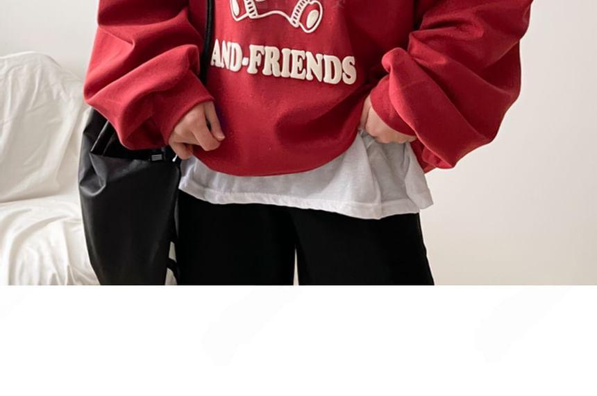 Bear Print Loose-Fit Sweatshirt Product Image