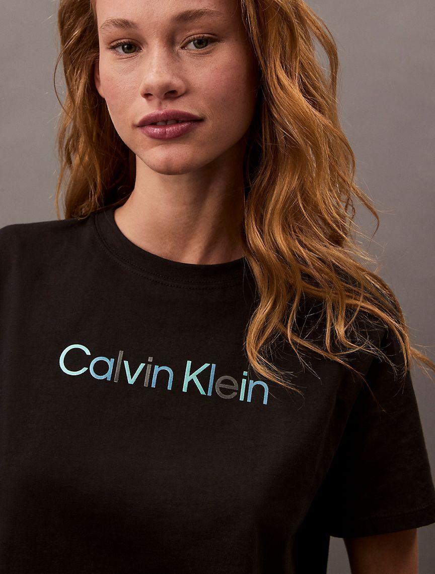 Standard Logo Graphic Classic T-Shirt Product Image