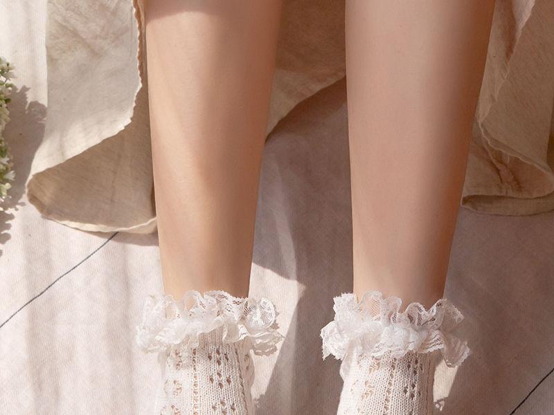 Lace Trim Pointelle Socks Product Image