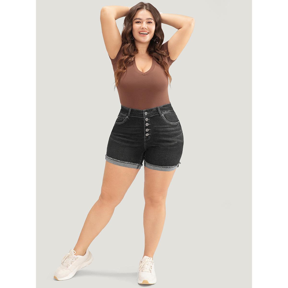 Plus Size Skinny Very Stretchy Dark Wash Single Breasted Denim Shorts Women DarkGray High stretch Dailywear Pocket Casual Denim Shorts BloomChic 10/M Product Image