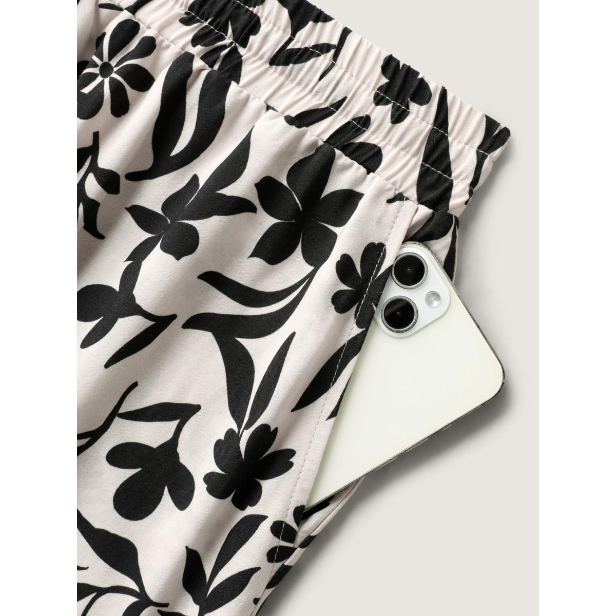 Plus Size Floral Print Wide-Leg Contrast Pants Women BlackFlower Resort Wide Leg Mid Rise Vacation Pants BloomChic 10/M Product Image