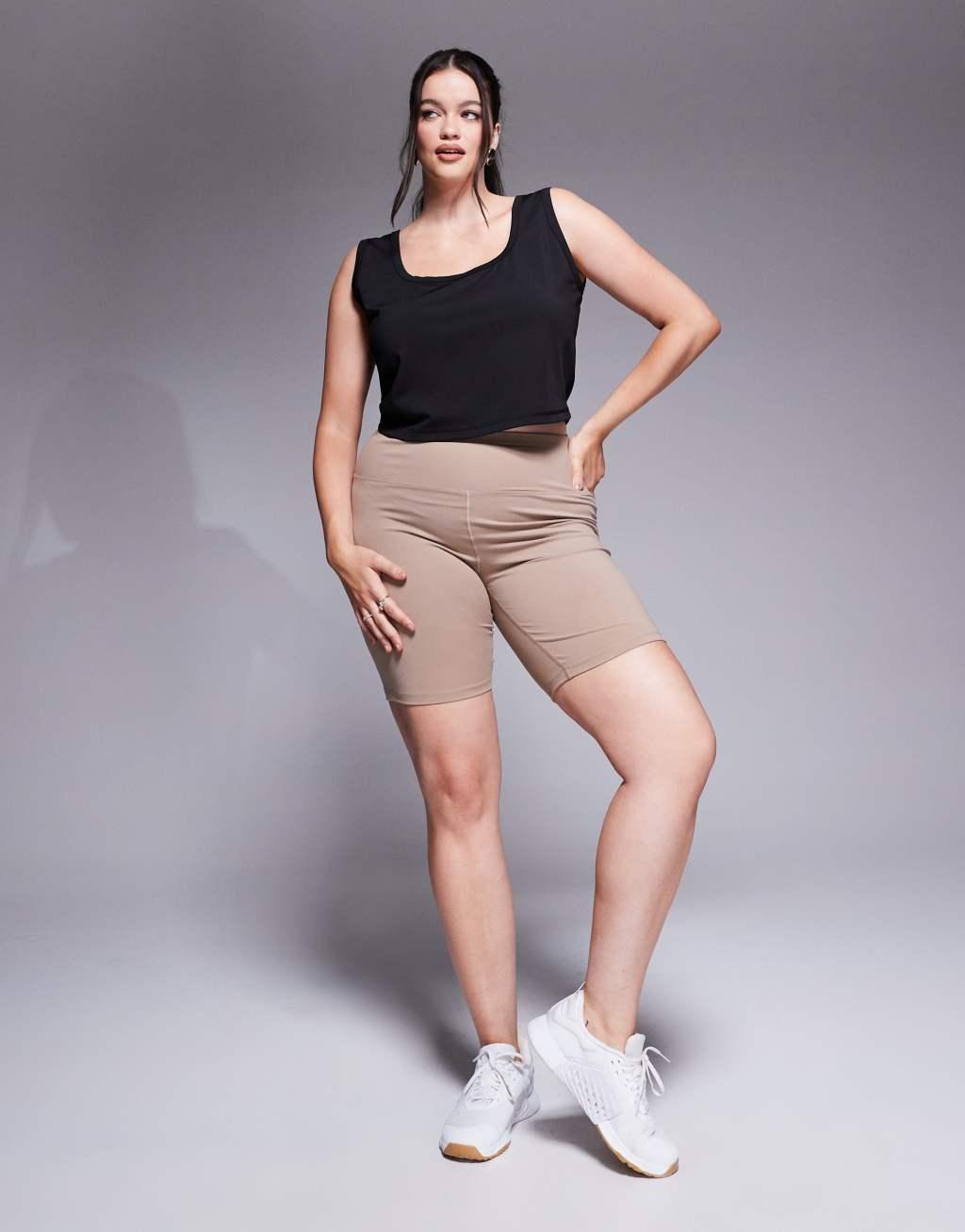 ASOS 4505 Curve scoop neck slightly cropped training tank top in black Product Image
