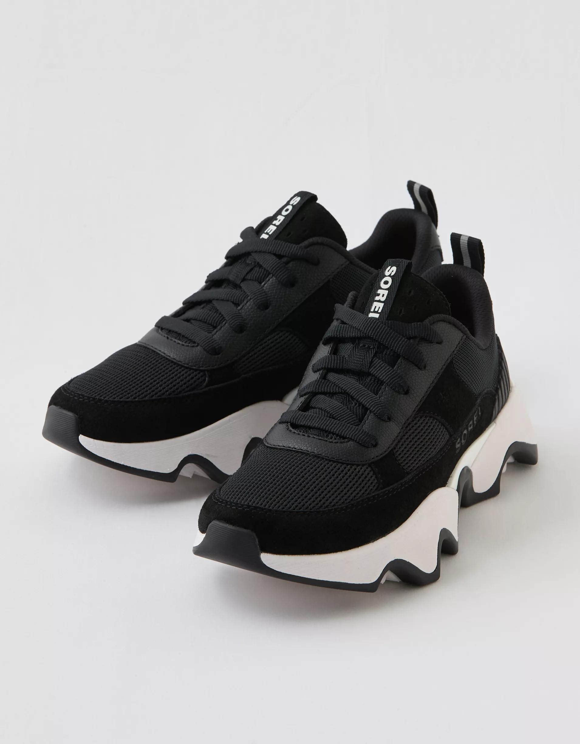 Kinetic Impact II Wonder Lace Women's Sneaker Product Image