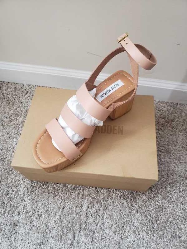 COVE NATURAL LEATHER - SM REBOOTED Female Product Image