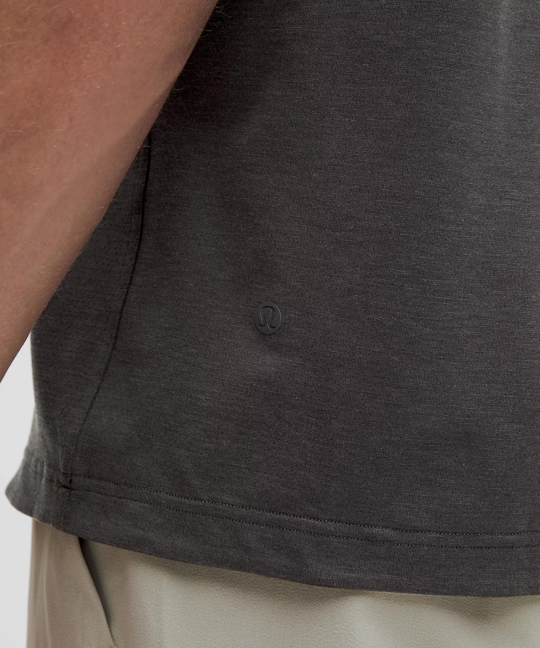 EasySet Training Short-Sleeve Shirt Product Image