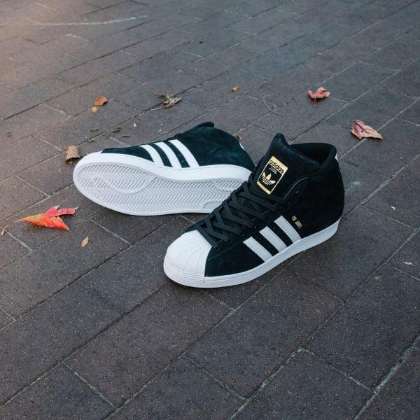 Pro Model Mid Trainers Product Image