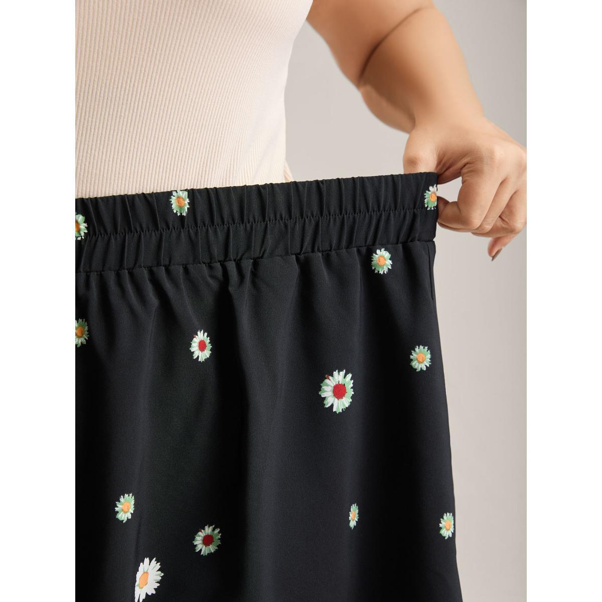 Plus Size Floral Print Pleated Midi Skirt Women BlackFlower Elegant Contrast Bodycon Low stretch Slanted pocket Party Skirts BloomChic 12/L Product Image