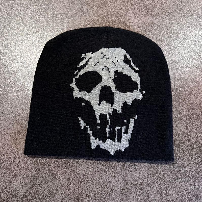 Skull Print Knit Beanie Product Image