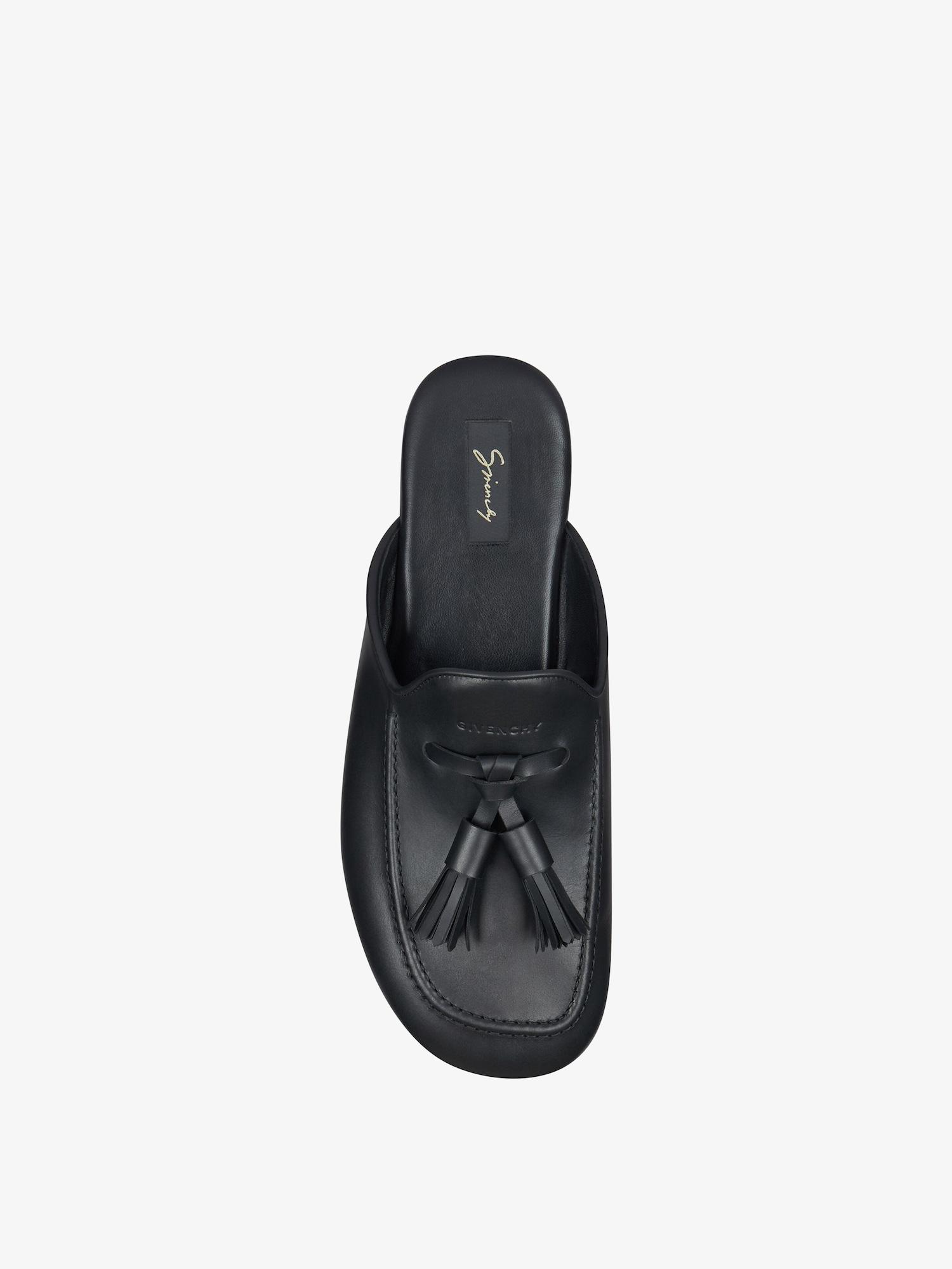 Mules in leather Product Image