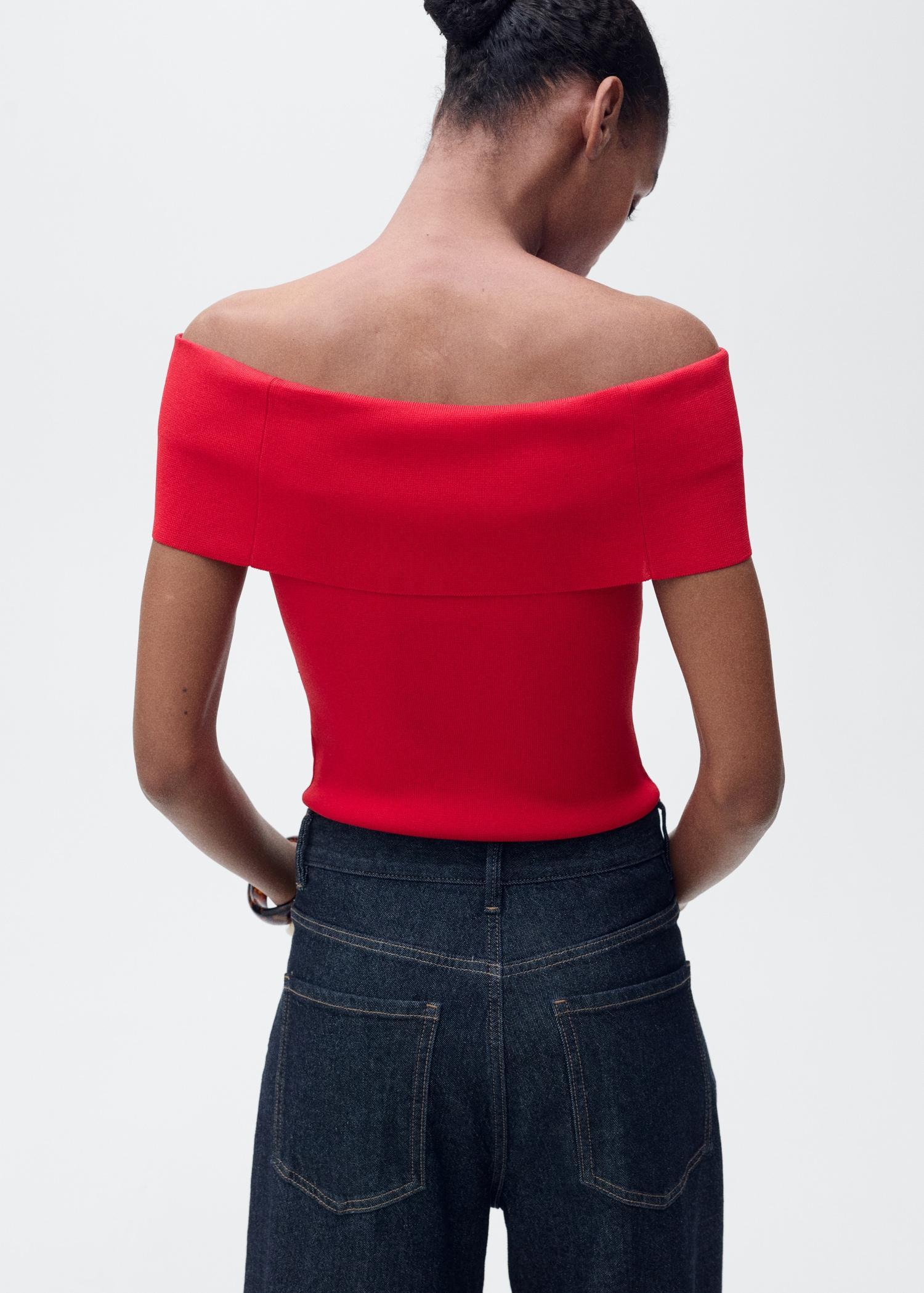 Off-the-shoulder knitted top - Women | MANGO USA Product Image