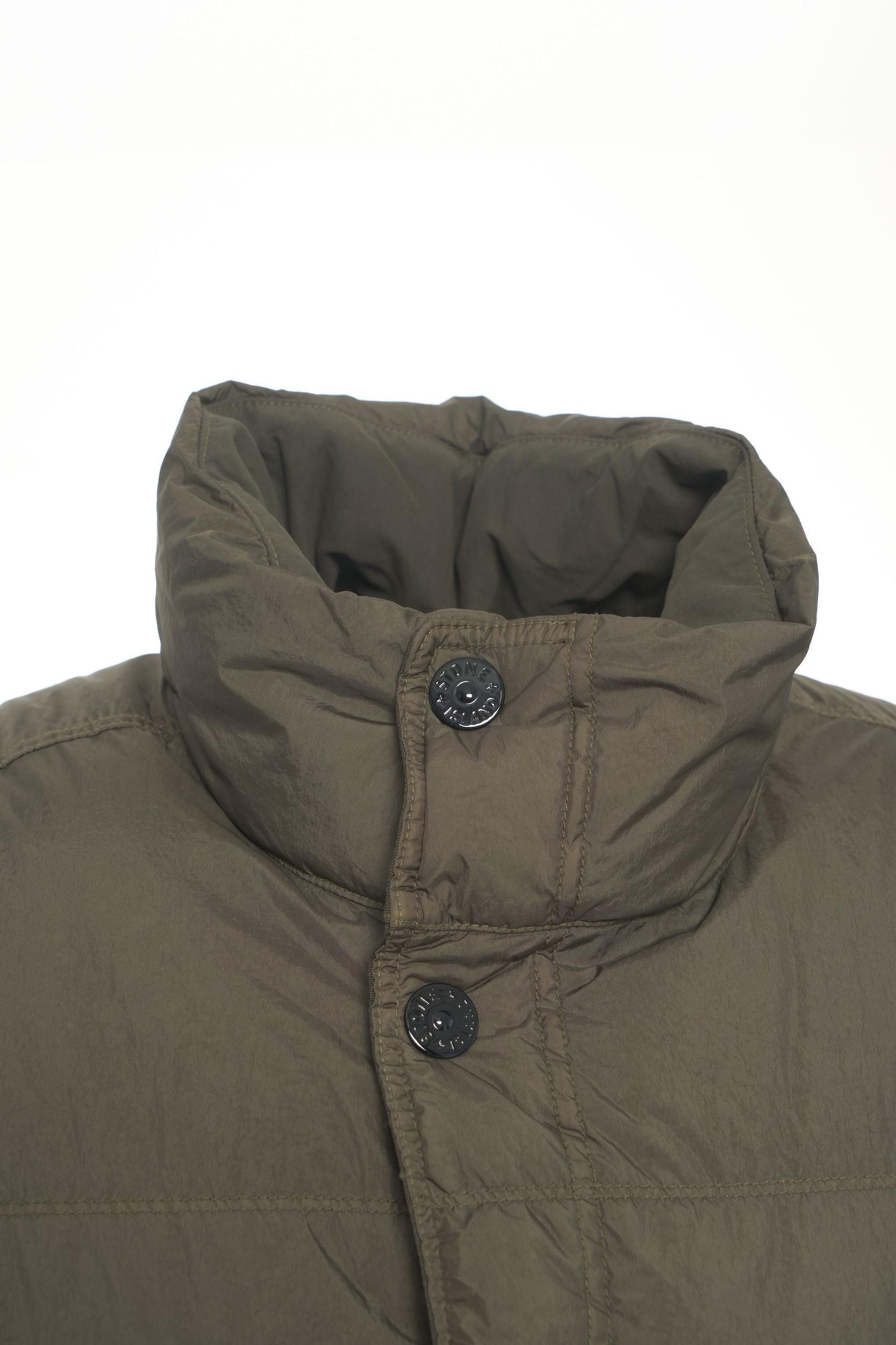 Quilted vest Product Image