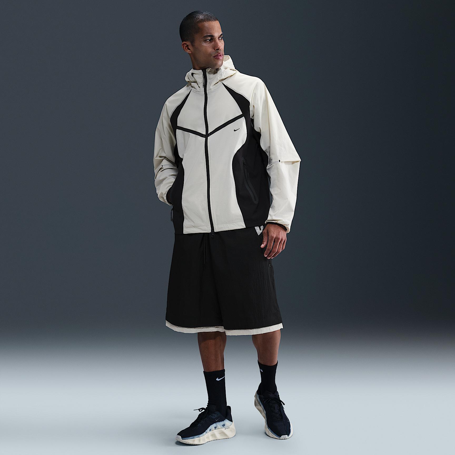Nike Tech Men's Dri-FIT Woven Color-Block Windrunner Loose Jacket Product Image
