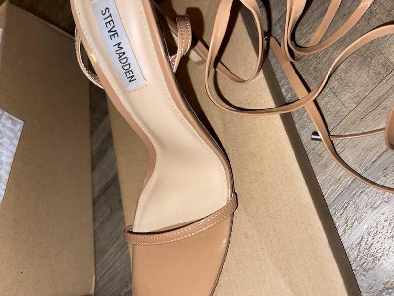 UPLIFT CAMEL PATENT - SM REBOOTED Female Product Image