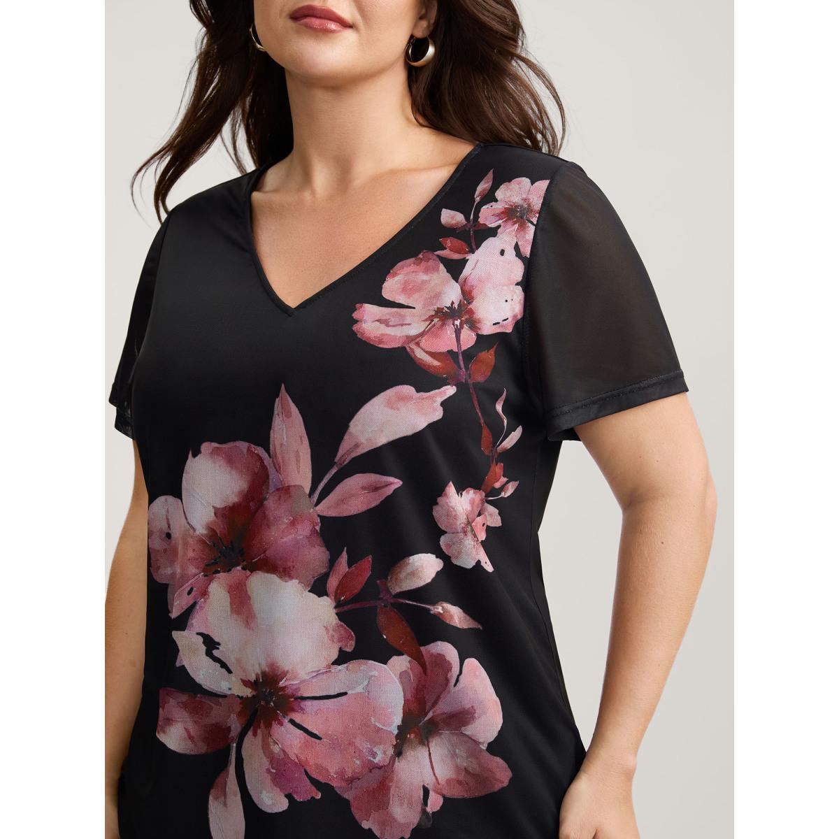 Plus Size Romantic Floral Motif Sheer Knit T-Shirt Black Women Contrast Natural Flowers V-neck Everyday-Elegant T-shirts BloomChic 12/L Product Image