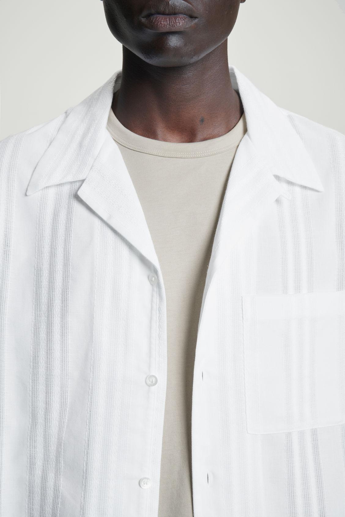 RELAXED STRIPE-JACQUARD COTTON SHORT-SLEEVED SHIRT Product Image