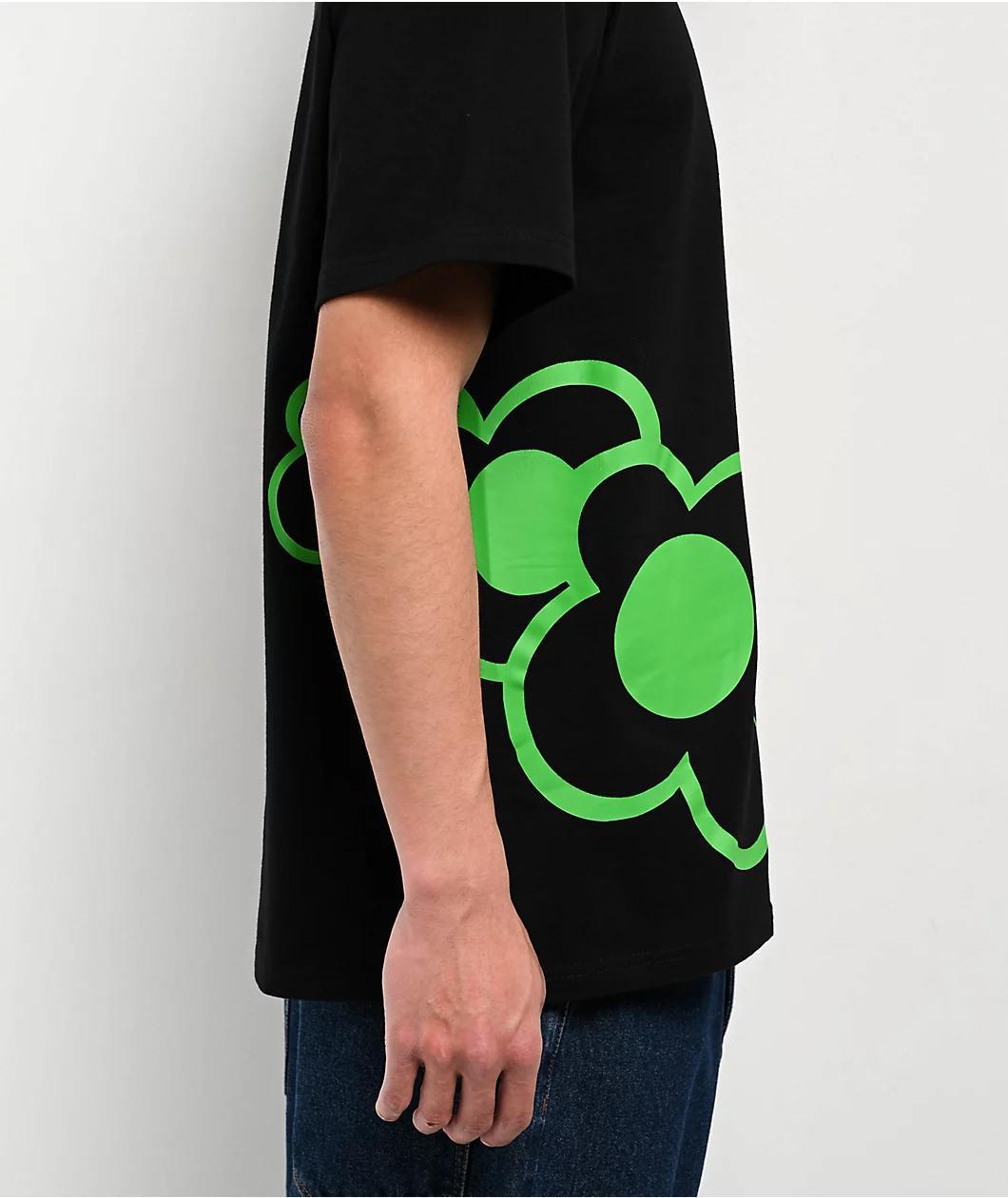 Wuuski Flower Logo Black T-Shirt Product Image